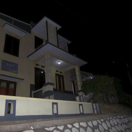 Yog Bromo Homestay Eksteriør billede