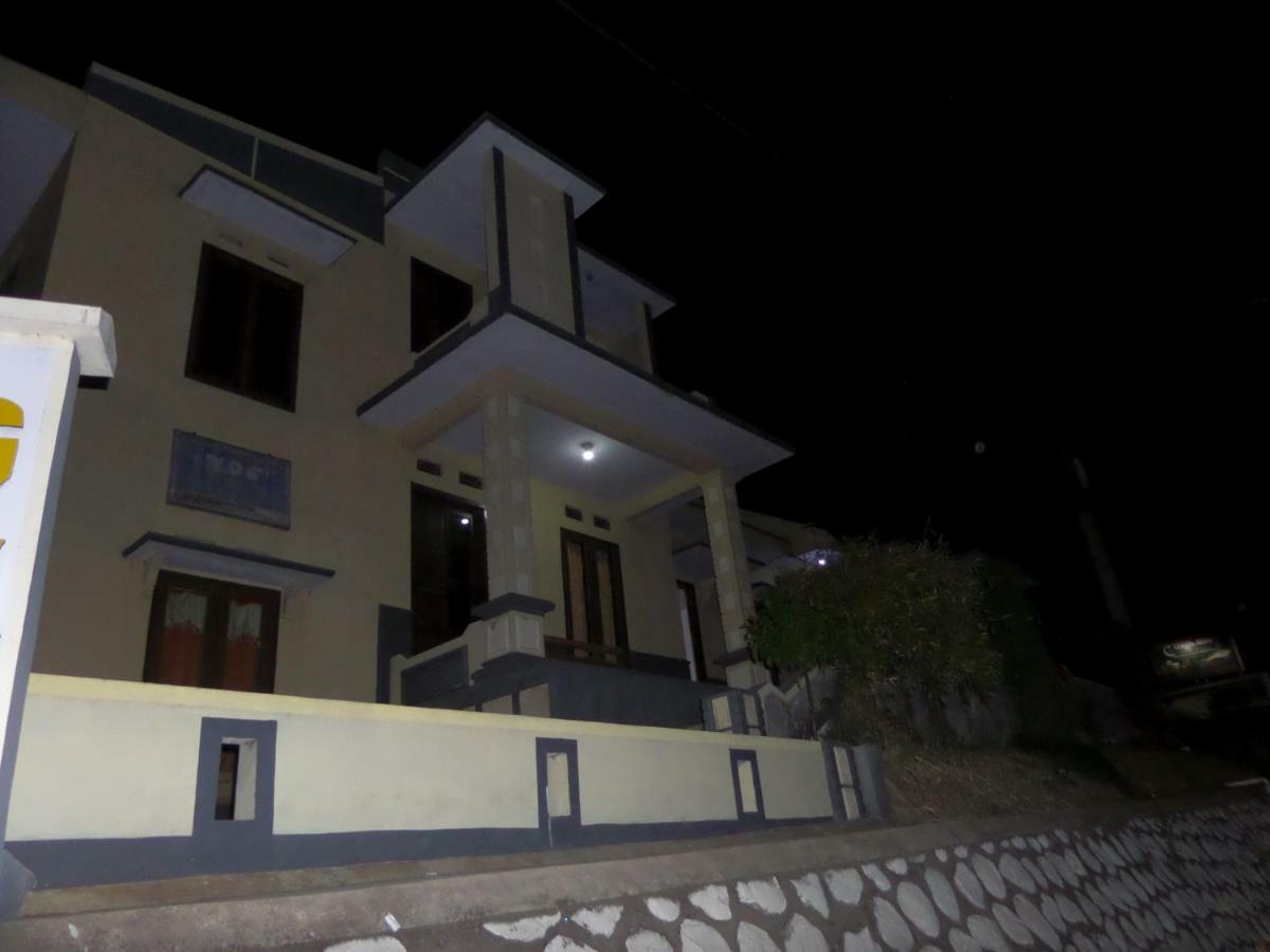 Yog Bromo Homestay Eksteriør billede